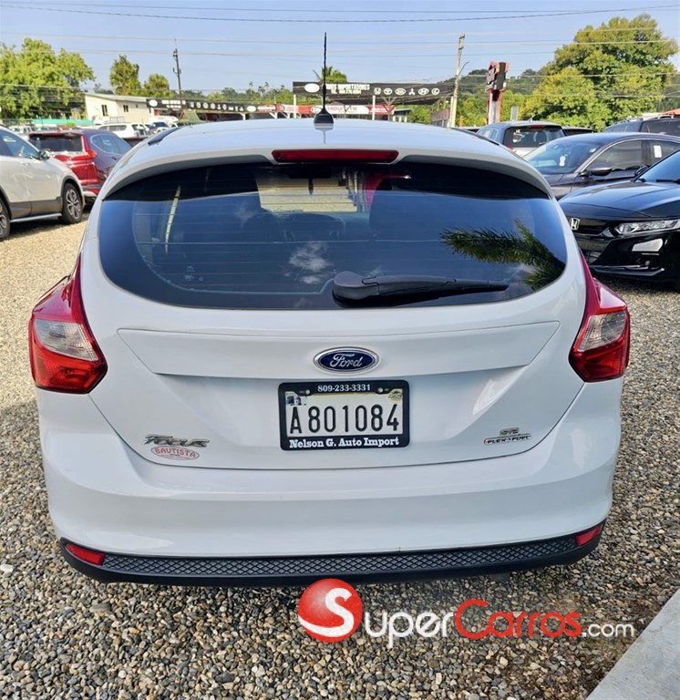 2013 Ford Focus — foto 3 / 9