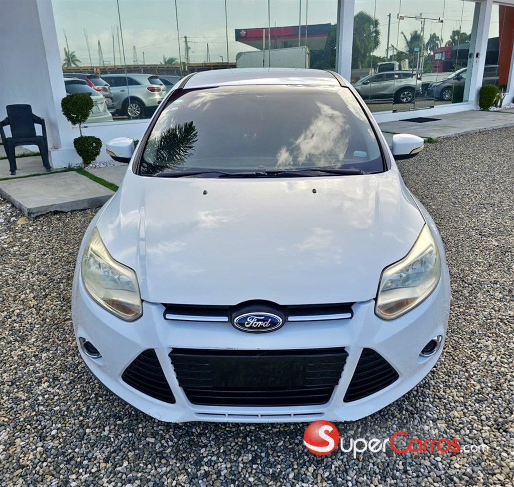 2013 Ford Focus — foto 6 / 9