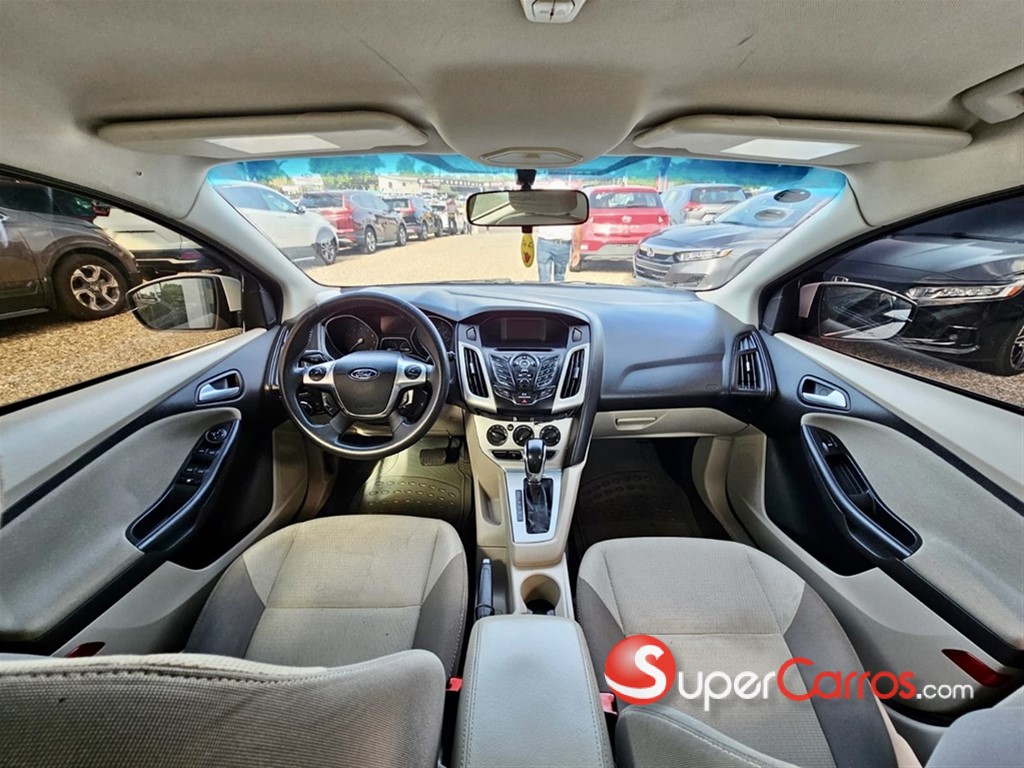 2013 Ford Focus — foto 7 / 9