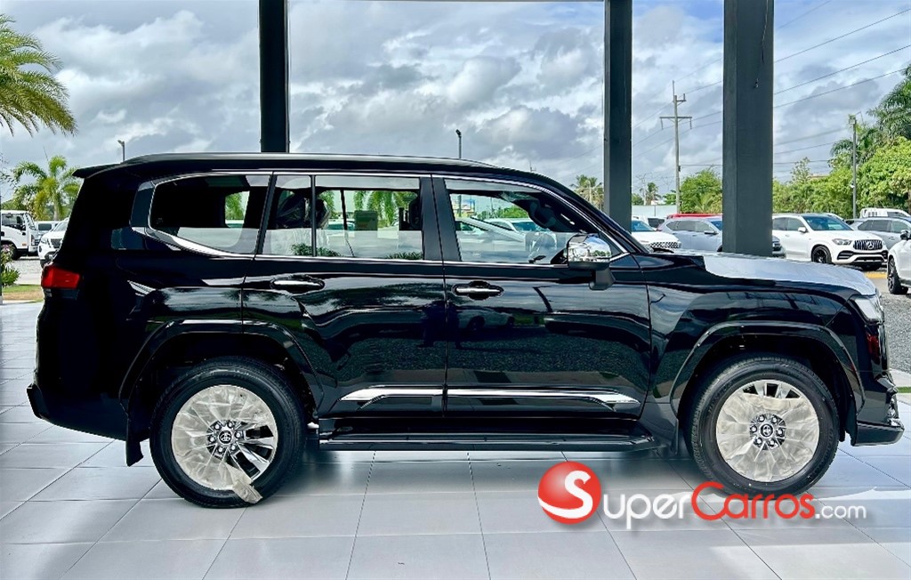 2026 Toyota Land Cruiser VXR — foto 5 / 11