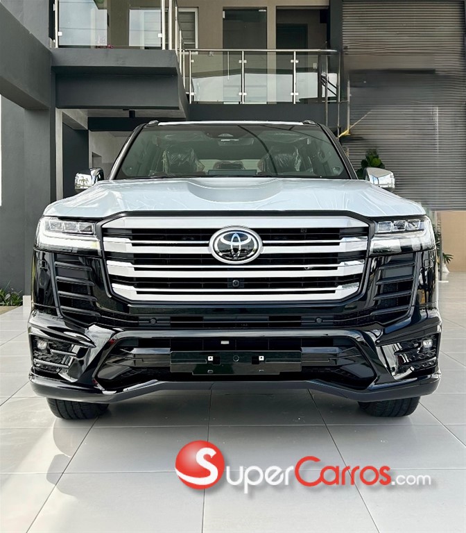 2026 Toyota Land Cruiser VXR — foto 7 / 11