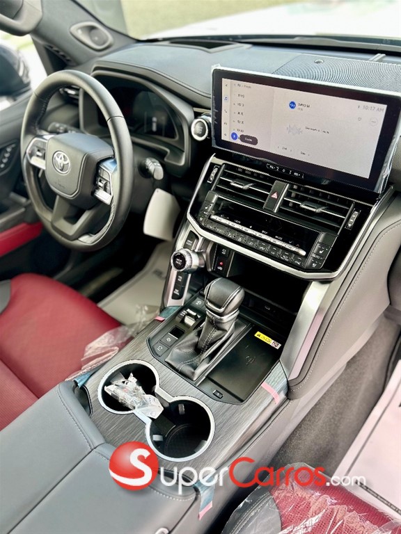 2026 Toyota Land Cruiser VXR — foto 8 / 11