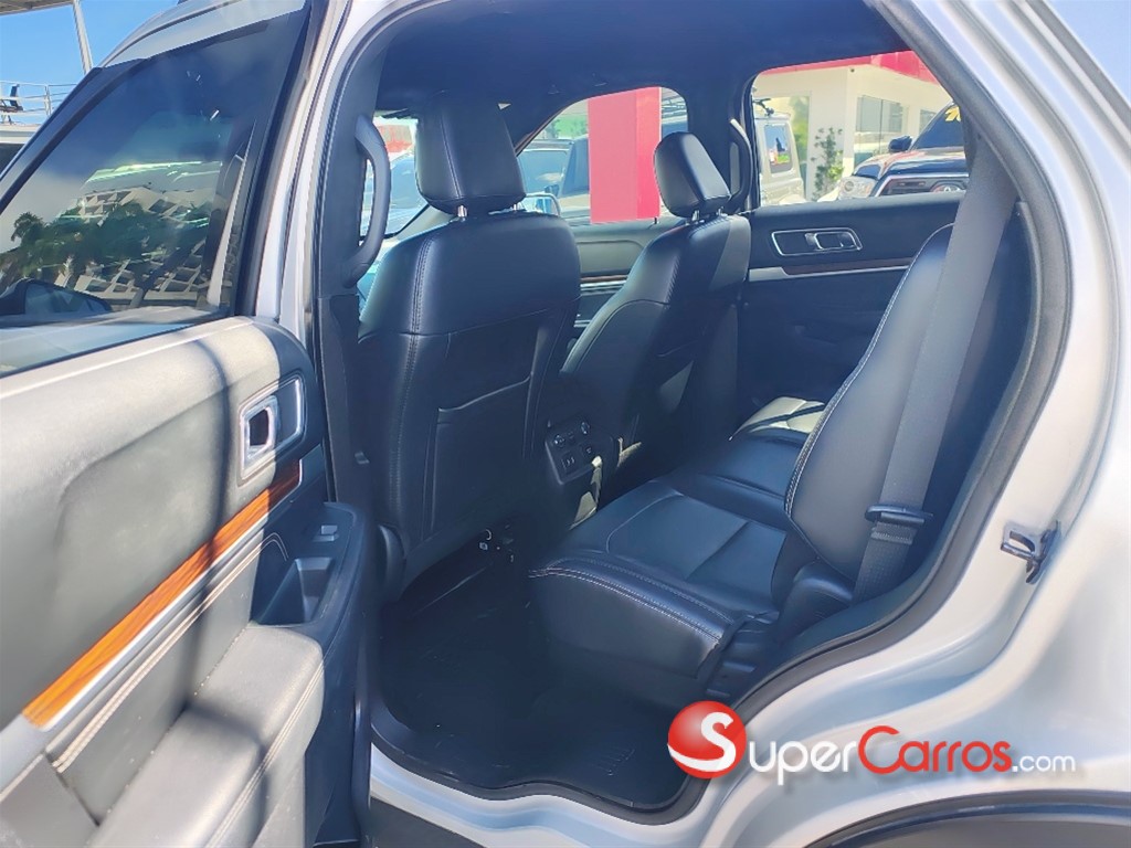 2019 Ford Explorer — foto 4 / 10