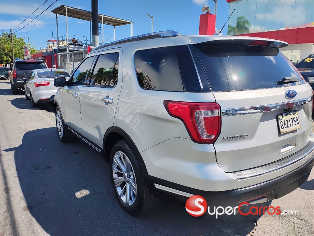 2019 Ford Explorer — foto 6 / 10
