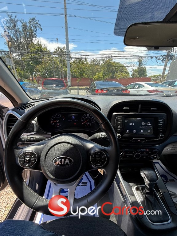 2020 Kia Soul S — foto 9 / 11
