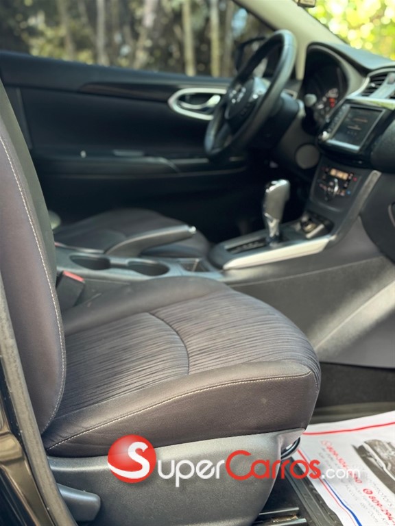 2019 Nissan Sentra SV — foto 3 / 10