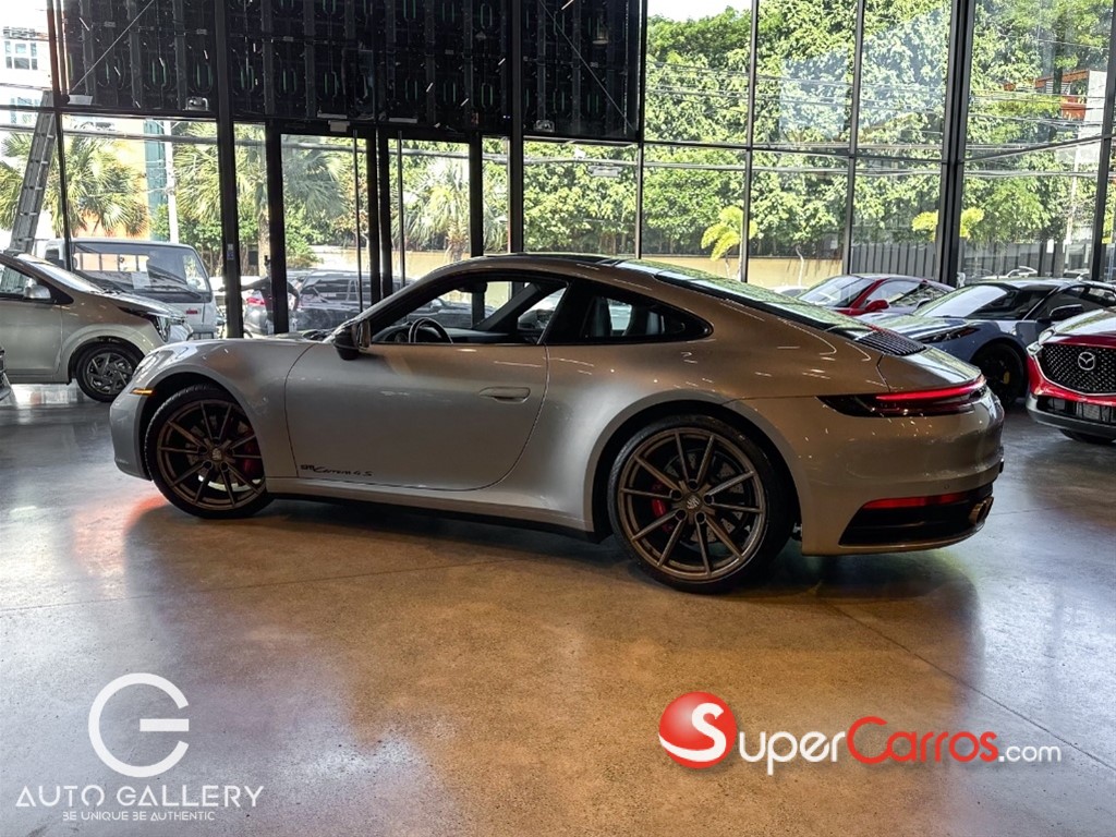 2020 Porsche 911 Carrera 4 S — foto 3 / 12