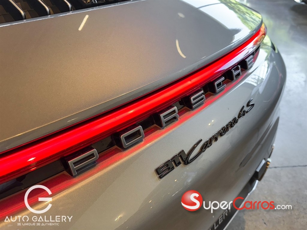 2020 Porsche 911 Carrera 4 S — foto 6 / 12