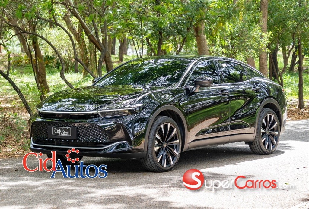 2025 Toyota Crown — foto 2 / 12