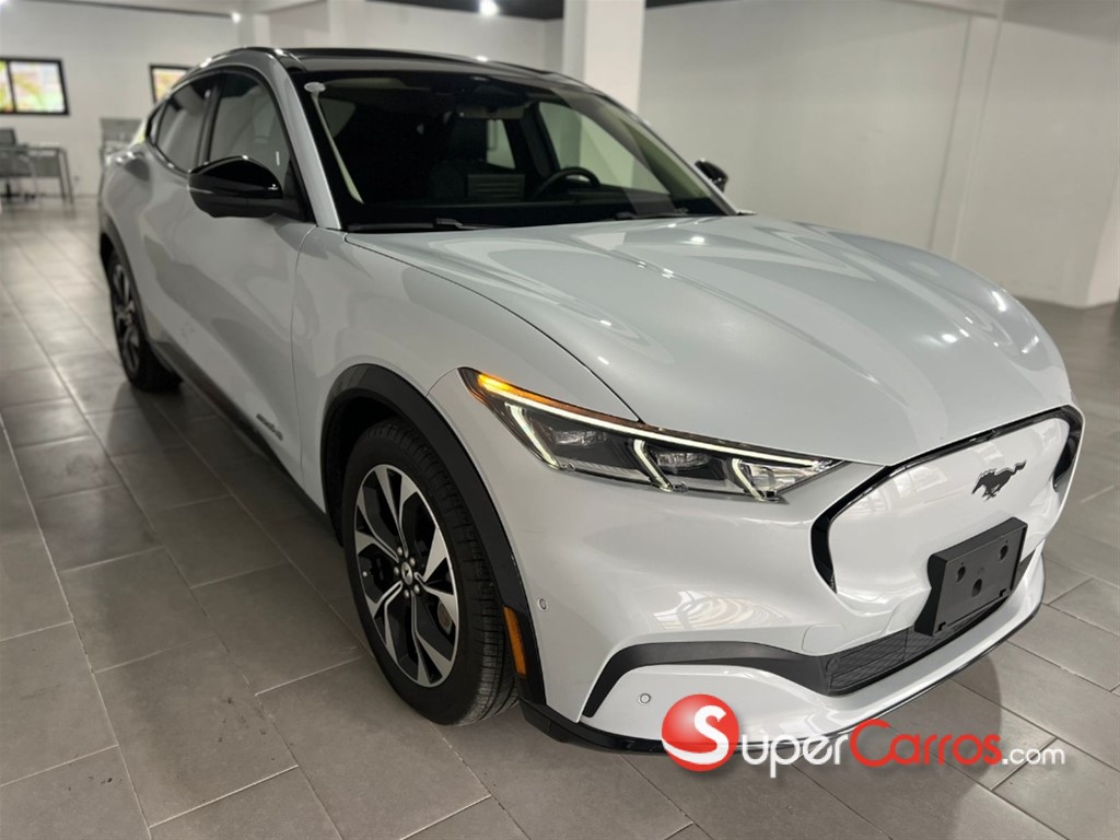 2021 Ford Mustang Mach-E Premium AWD — foto 3 / 11