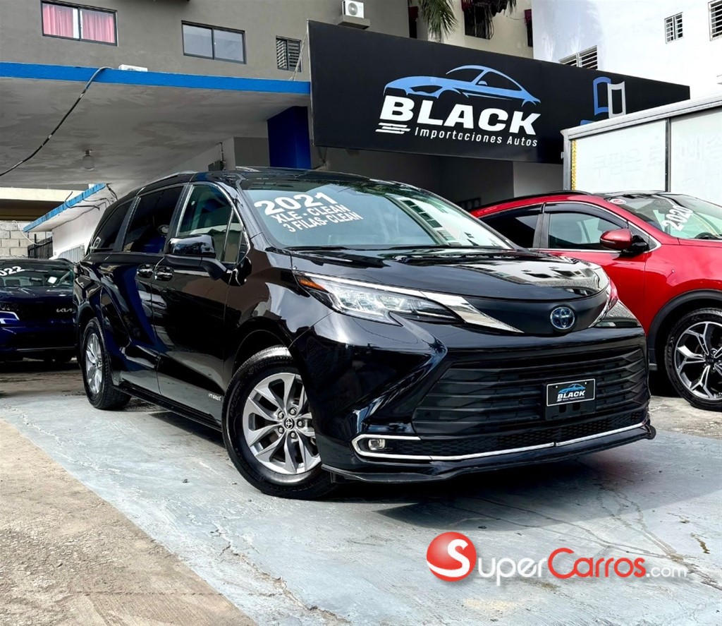 2021 Toyota Sienna XLE