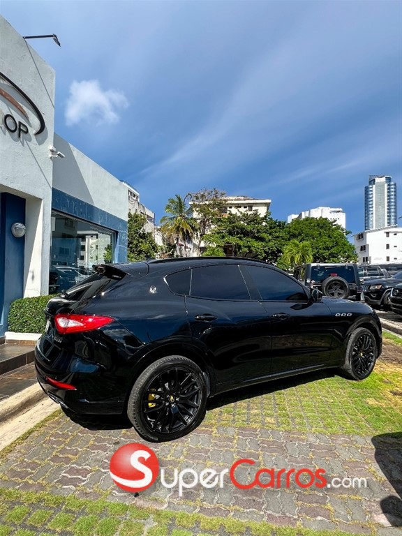 2018 Maserati Levante S — foto 3 / 12