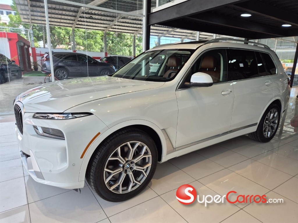 2023 BMW X 7 XDRIVE 40i — foto 9 / 11
