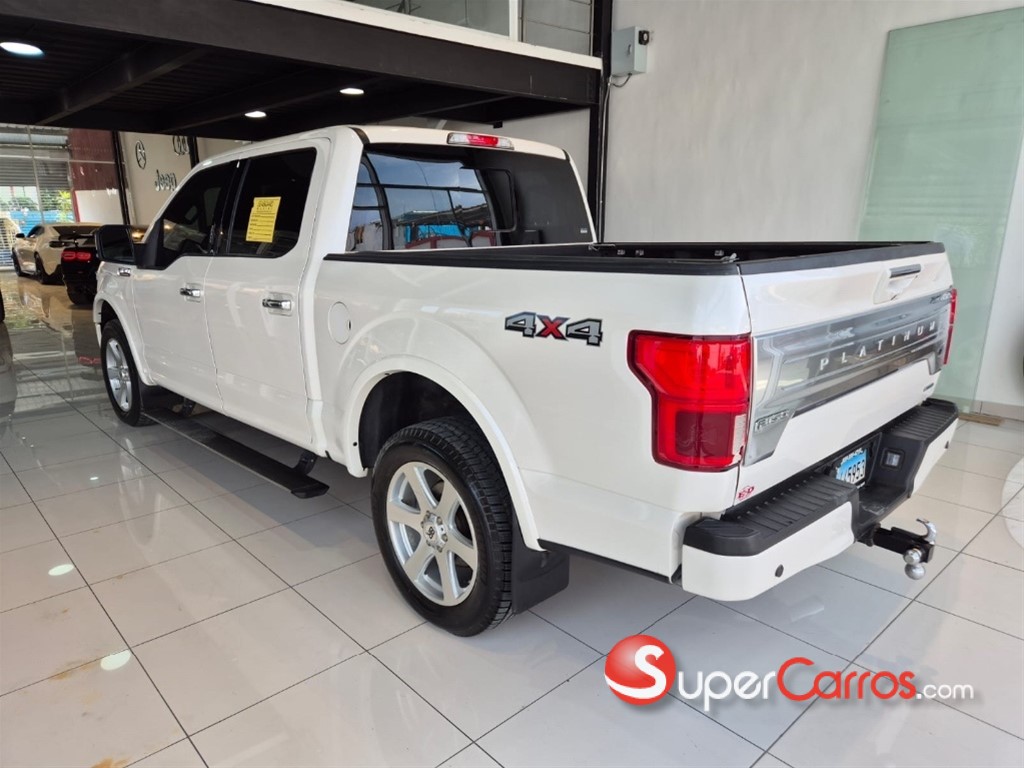 2018 Ford F 150 Platinum — foto 11 / 11