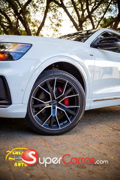 2021 Audi Q8 SLINE QUATRO PRESTIGE — foto 10 / 12