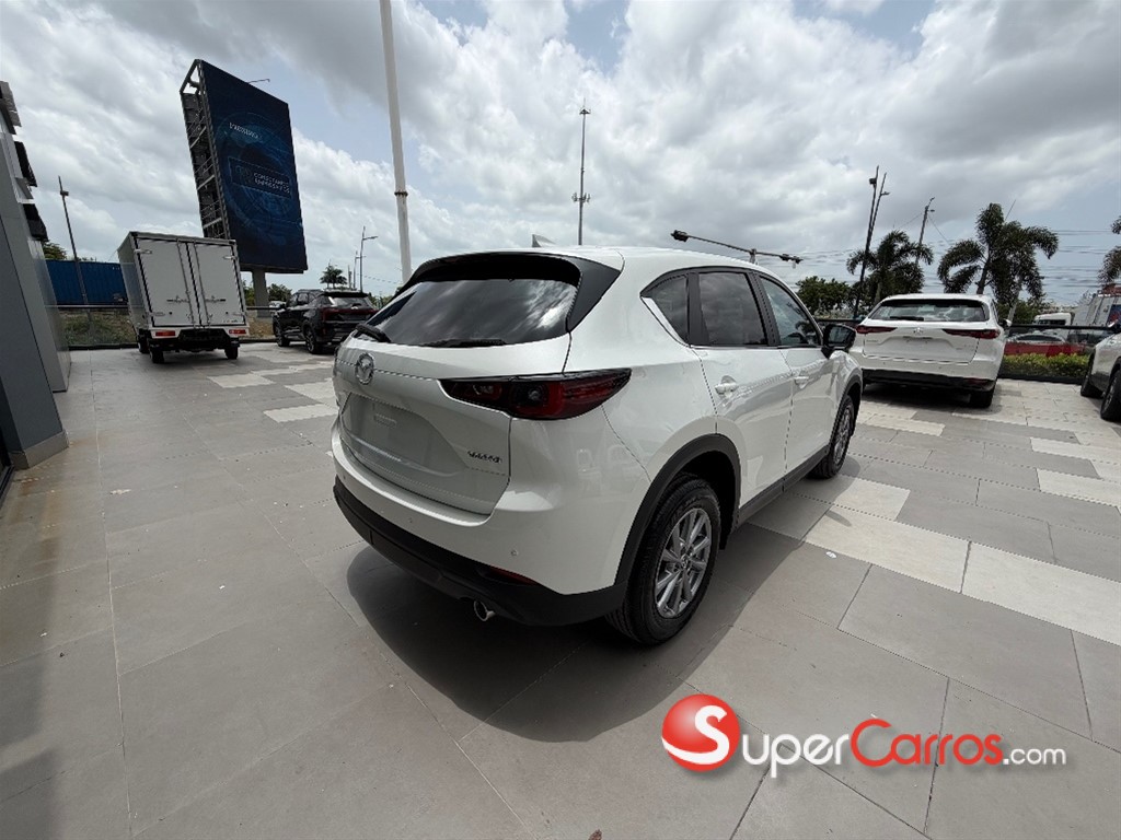 2027 Mazda CX-5 CE — foto 6 / 12