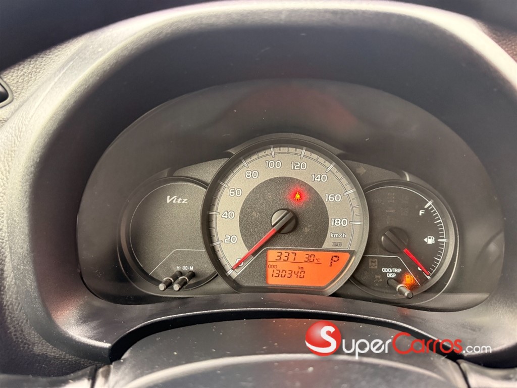 2020 Toyota VITZ — foto 2 / 12