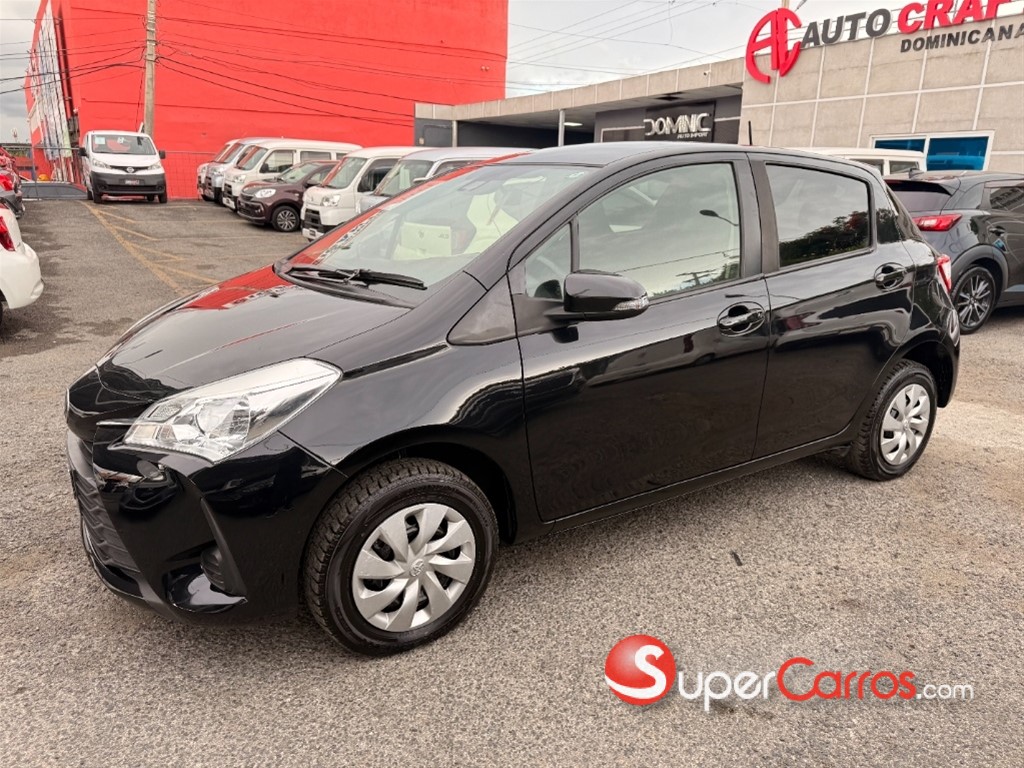 2020 Toyota VITZ — foto 3 / 12