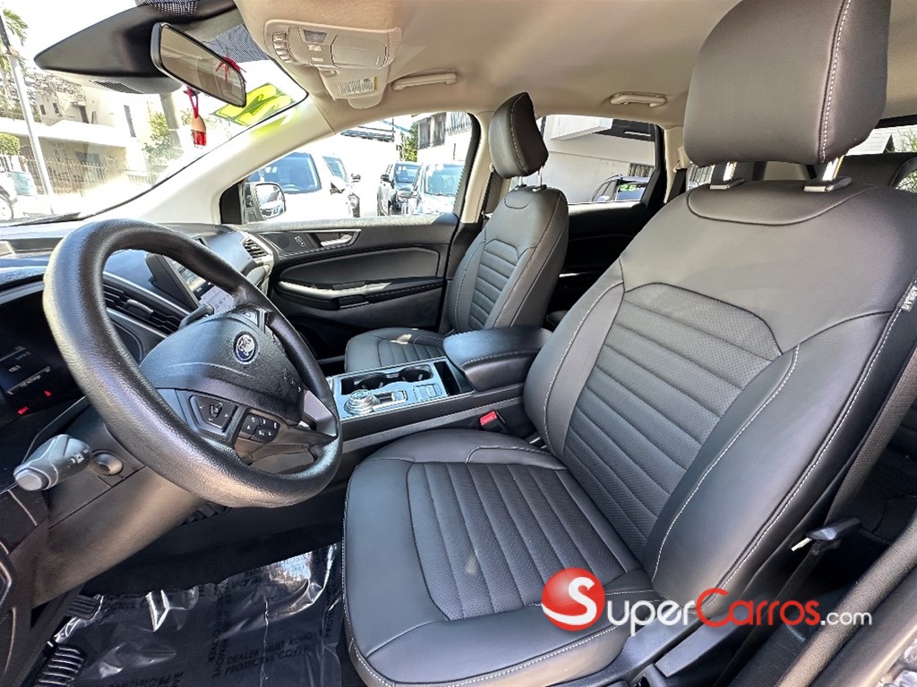 2022 Ford EDGE SE — foto 6 / 12