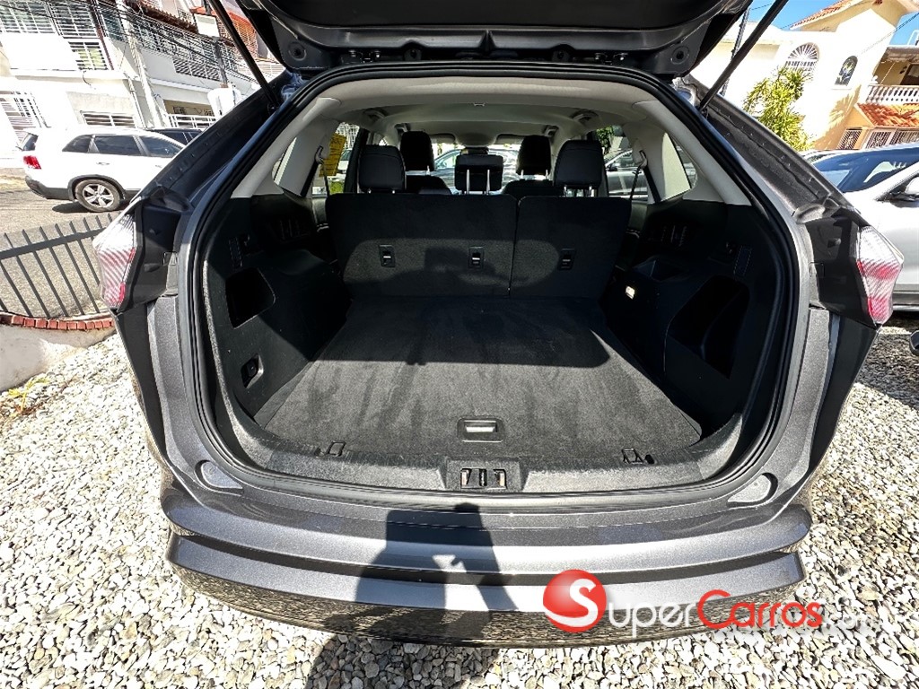 2022 Ford EDGE SE — foto 9 / 12
