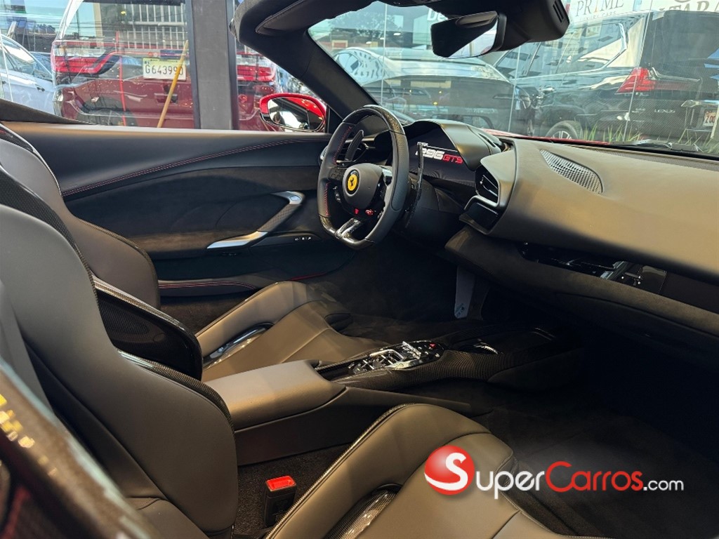 2024 Ferrari 296 GTS — foto 11 / 12