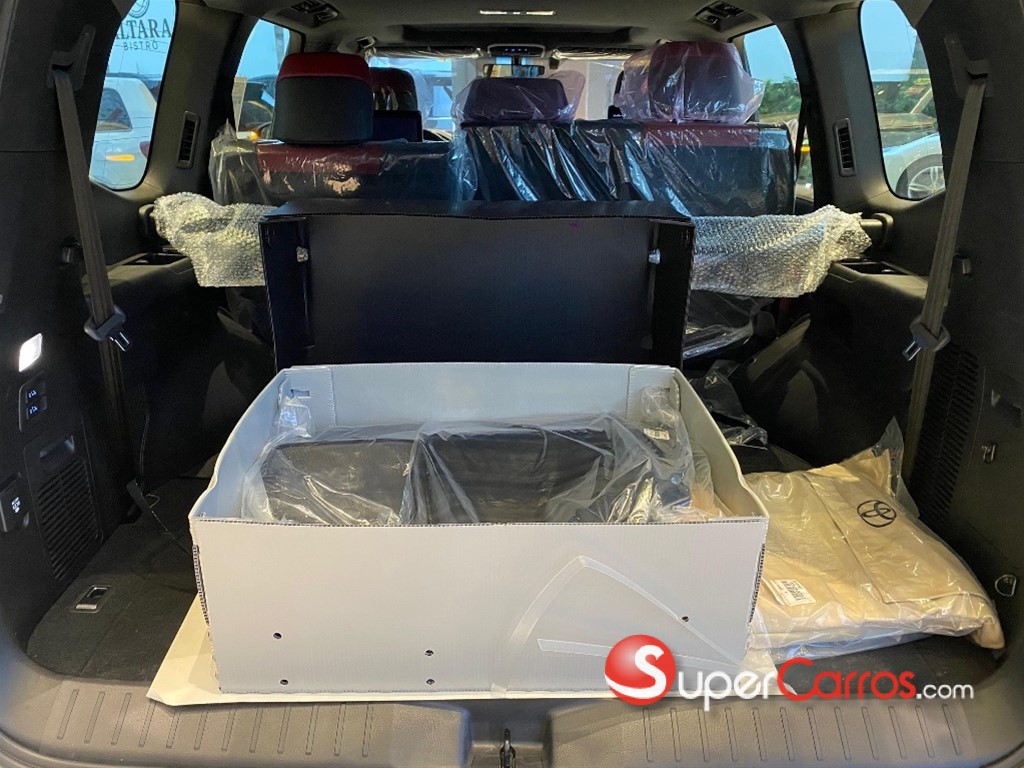 2023 Toyota Land Cruiser GR SPORT — foto 8 / 12