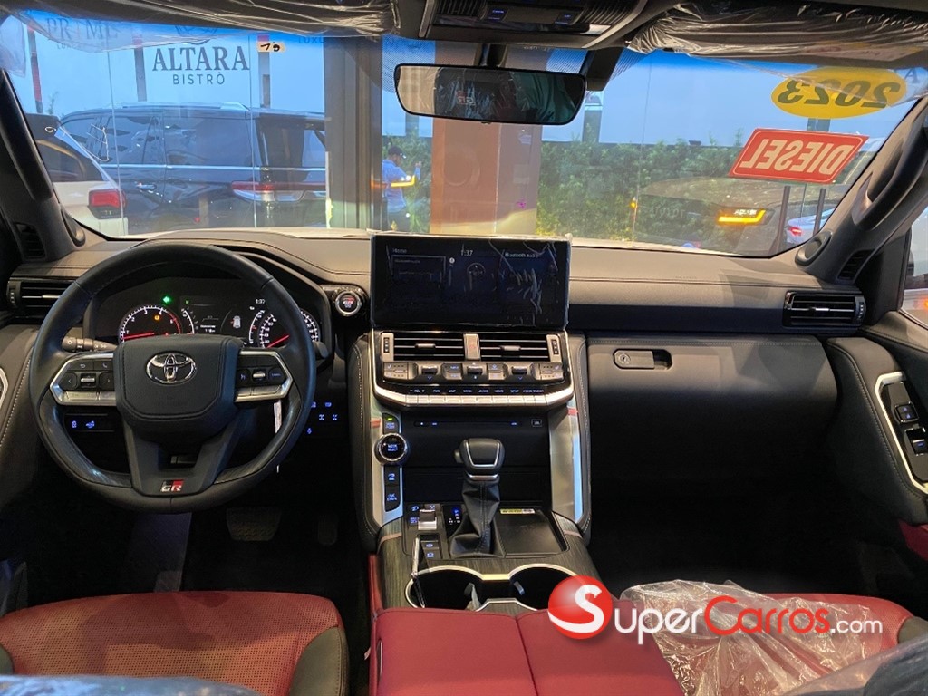 2023 Toyota Land Cruiser GR SPORT — foto 9 / 12