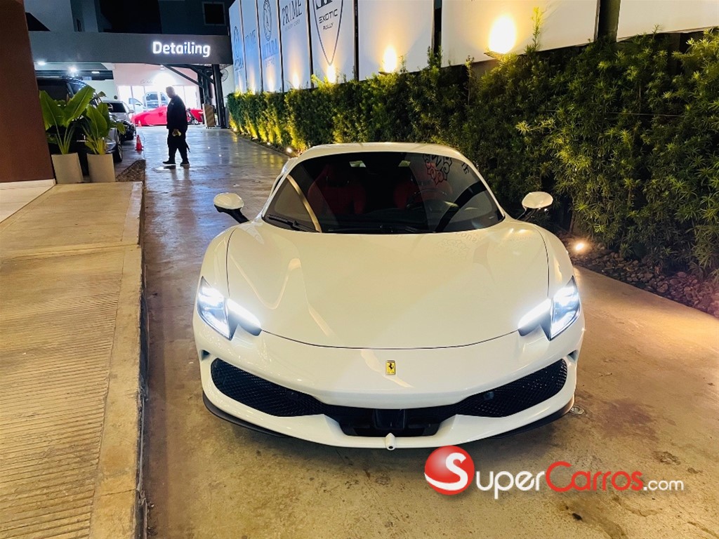 2024 Ferrari 296 GTS — foto 2 / 12