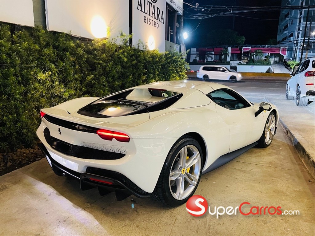 2024 Ferrari 296 GTS — foto 5 / 12