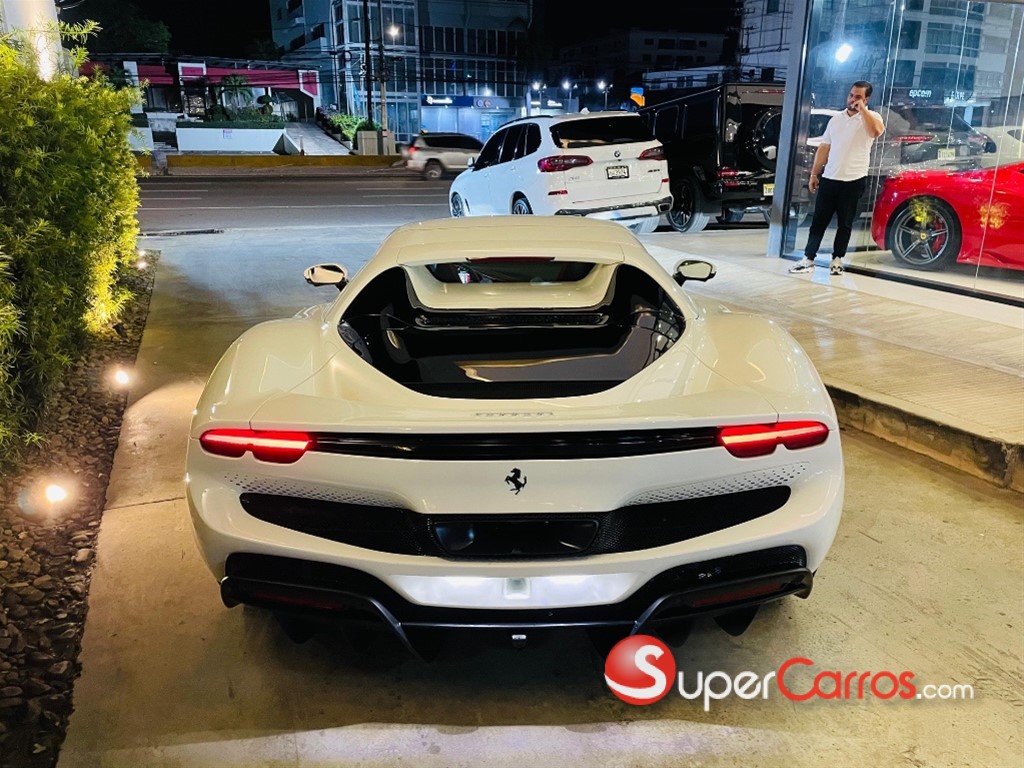 2024 Ferrari 296 GTS — foto 6 / 12