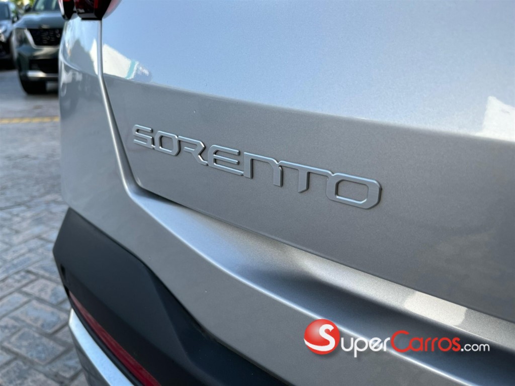2027 Kia Sorento MQ4 Luxury — foto 4 / 12