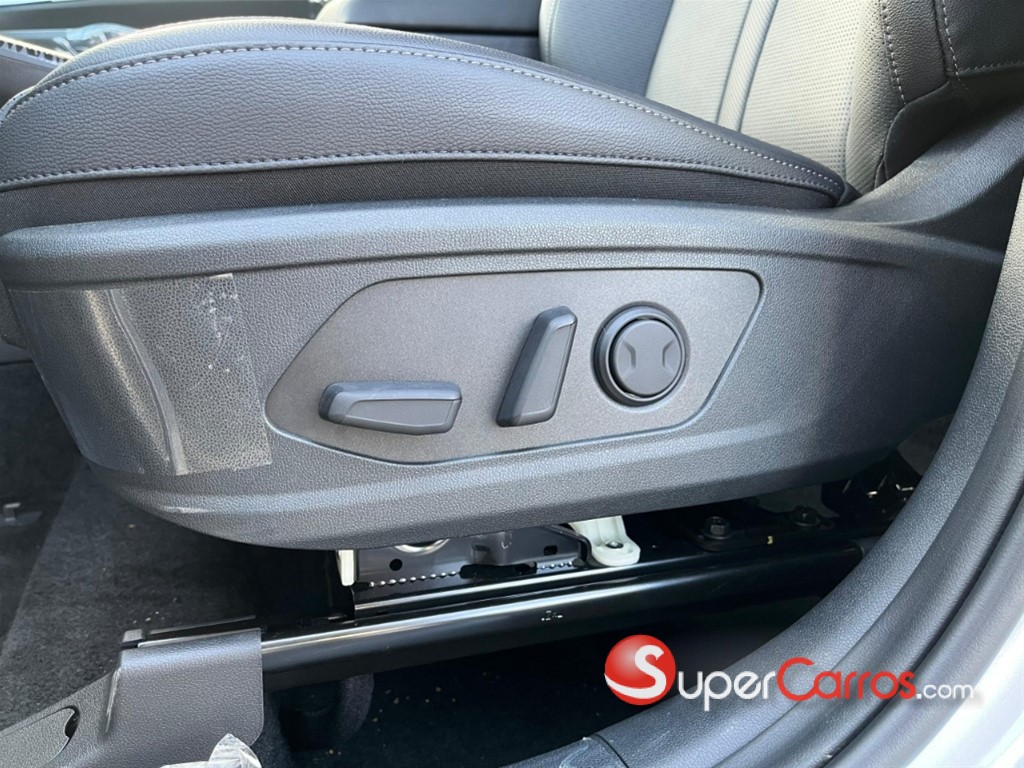 2027 Kia Sorento MQ4 Luxury — foto 12 / 12