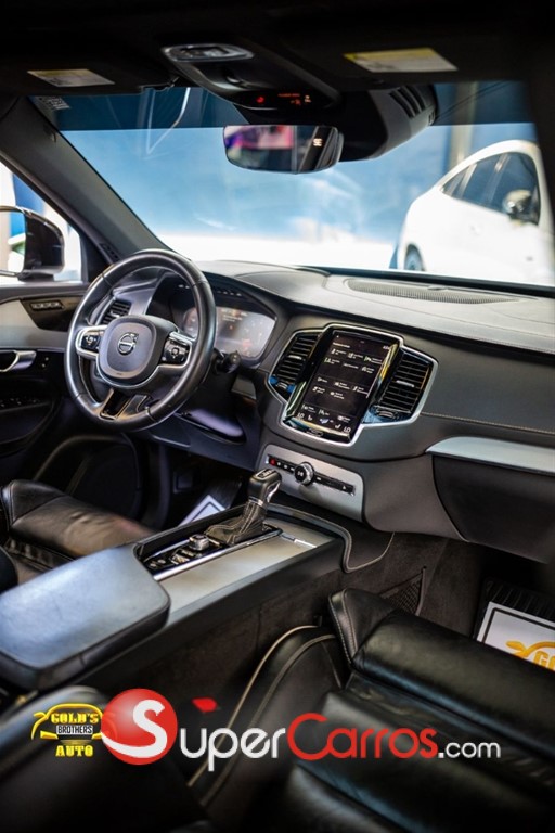 2021 Volvo XC90 R-design T6 — foto 11 / 12