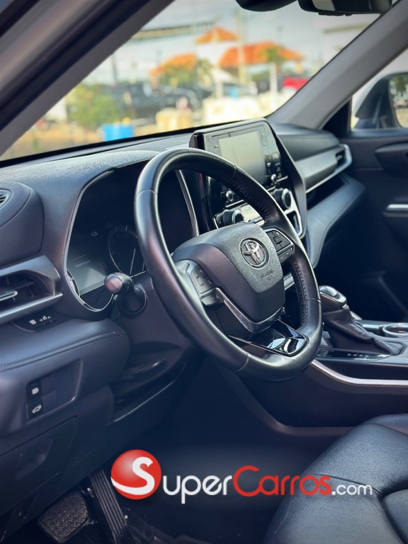 2020 Toyota Highlander XLE — foto 7 / 11
