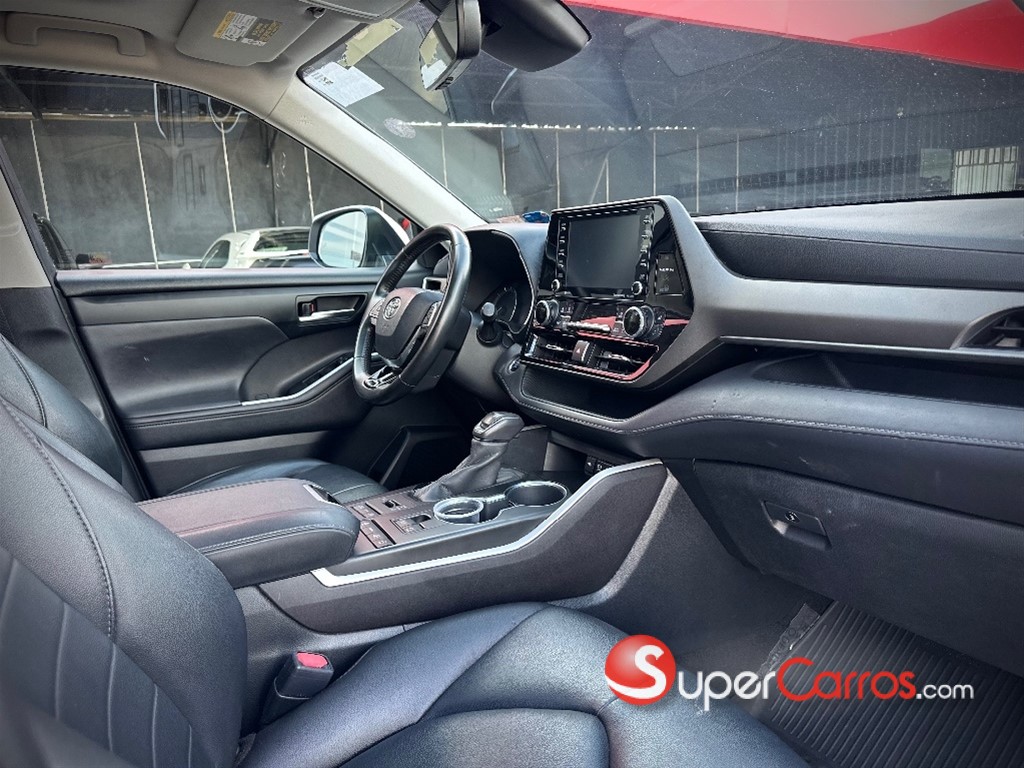 2020 Toyota Highlander XLE — foto 10 / 11