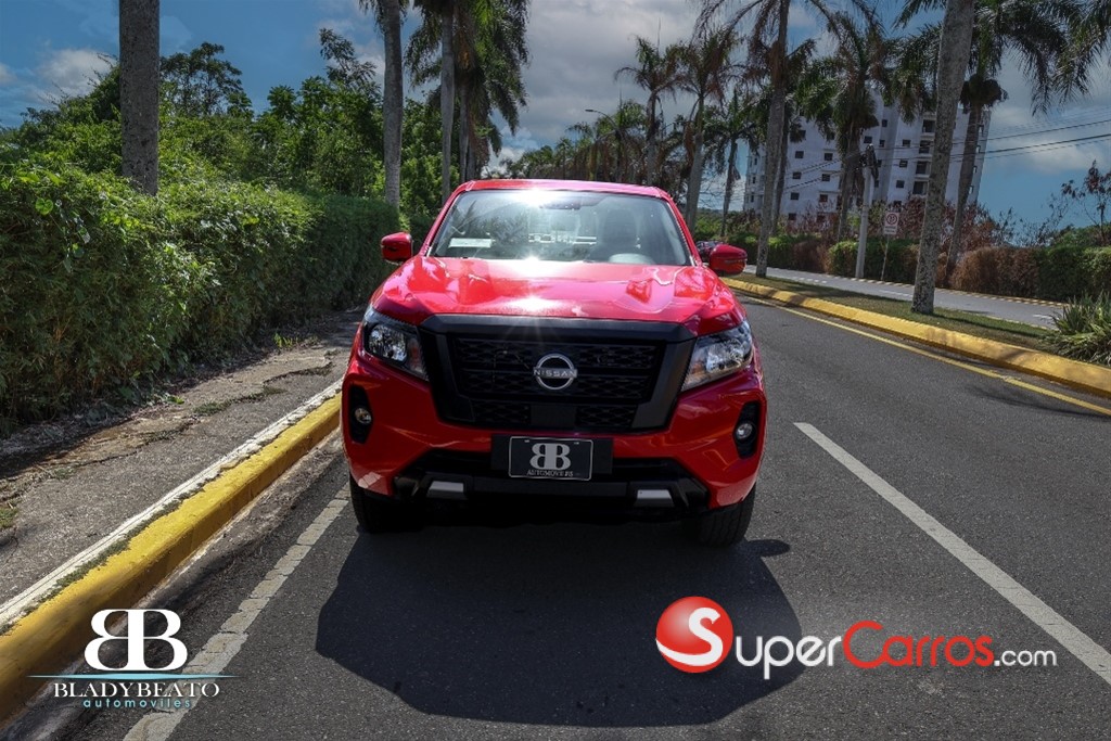 2026 Nissan Frontier XE — foto 2 / 11