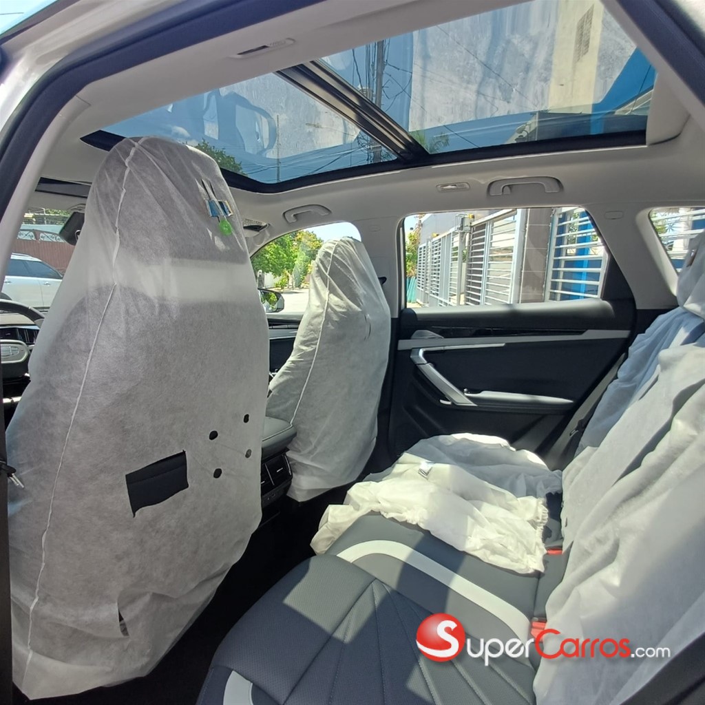 2026 Geely Starray — foto 7 / 8