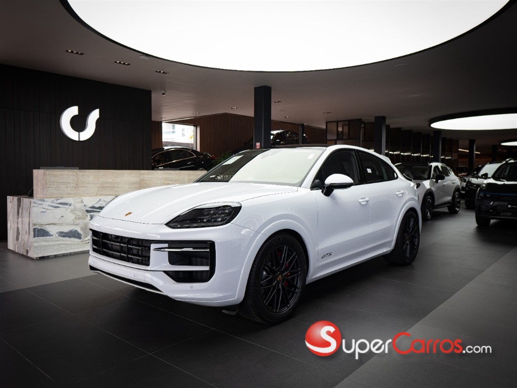 2025 Porsche Cayenne GTS