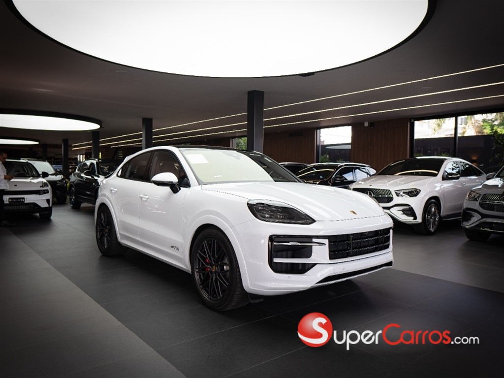 2025 Porsche Cayenne GTS — foto 3 / 12