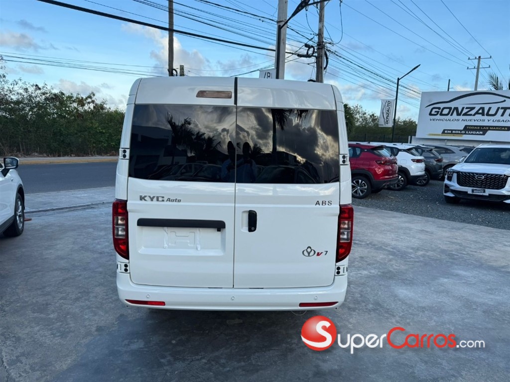 2026 KYC V7 14 Pasajeros — foto 5 / 12