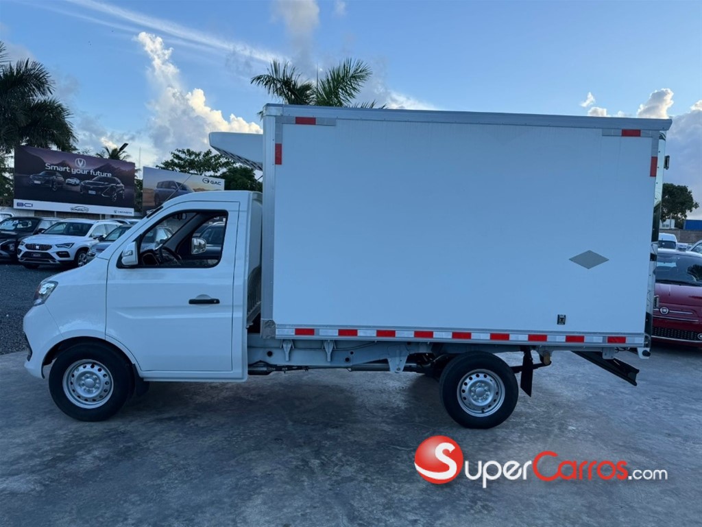 2026 KYC T3 Box Truck — foto 3 / 6