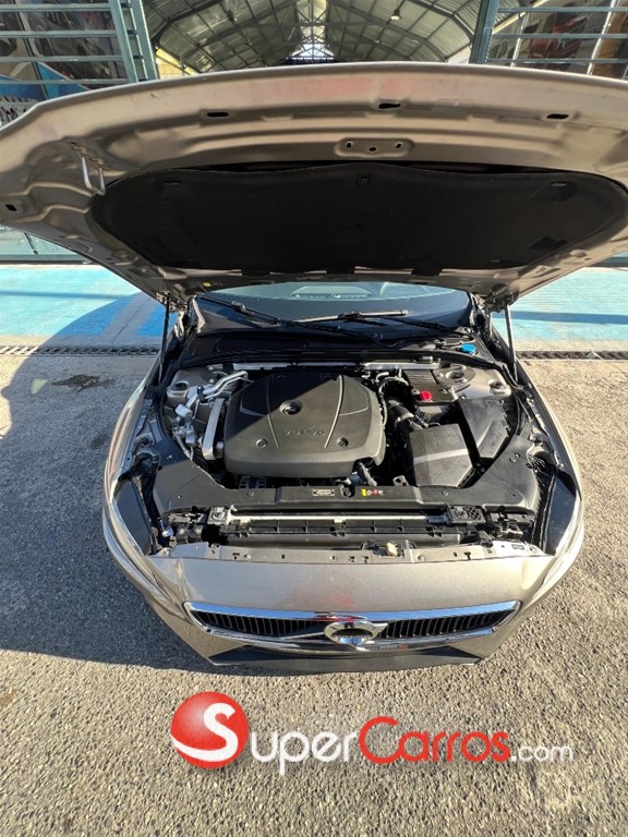 2020 Volvo S60 Inscription T5 — foto 10 / 12