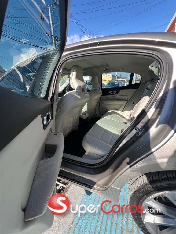 2020 Volvo S60 Inscription T5 — foto 12 / 12