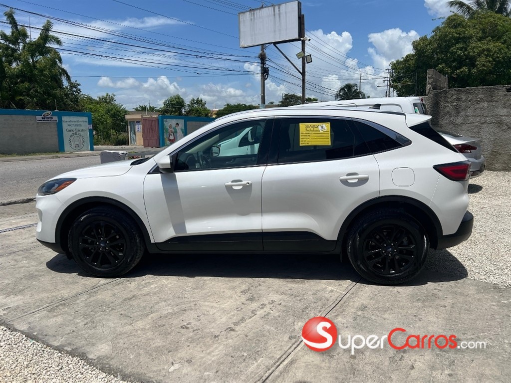 2020 Ford Escape SE — foto 3 / 12