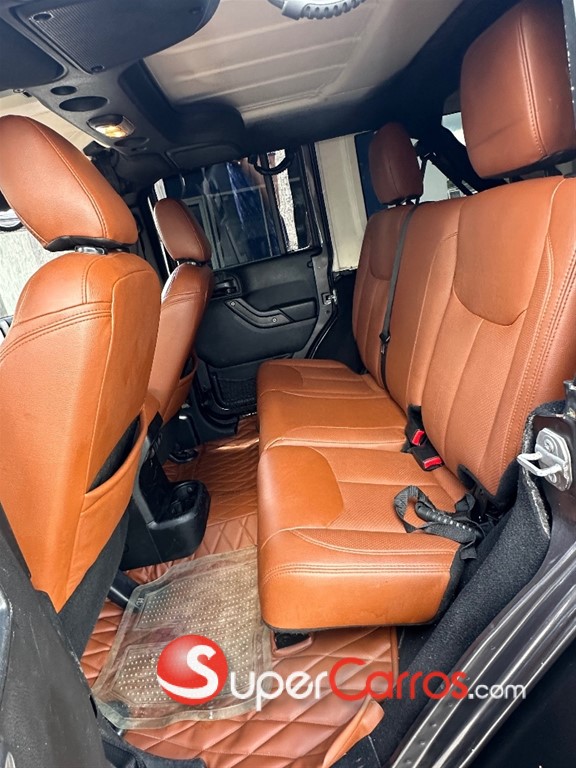 2017 Jeep Wrangler Sport — foto 8 / 10