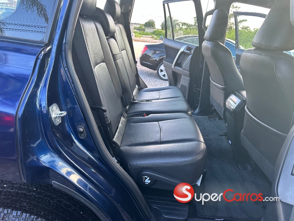 2015 Toyota Land Cruiser Prado TXL — foto 8 / 12
