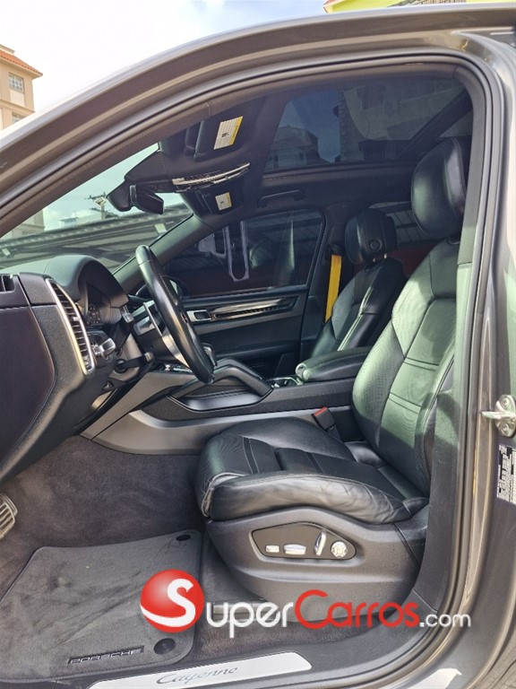 2020 Porsche Cayenne — foto 4 / 11