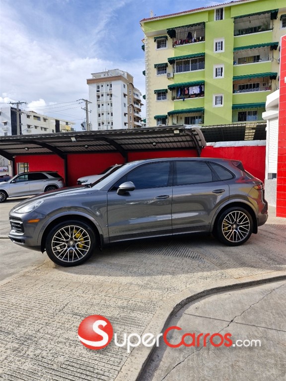 2020 Porsche Cayenne — foto 7 / 11