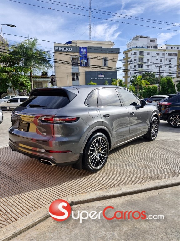 2020 Porsche Cayenne — foto 8 / 11