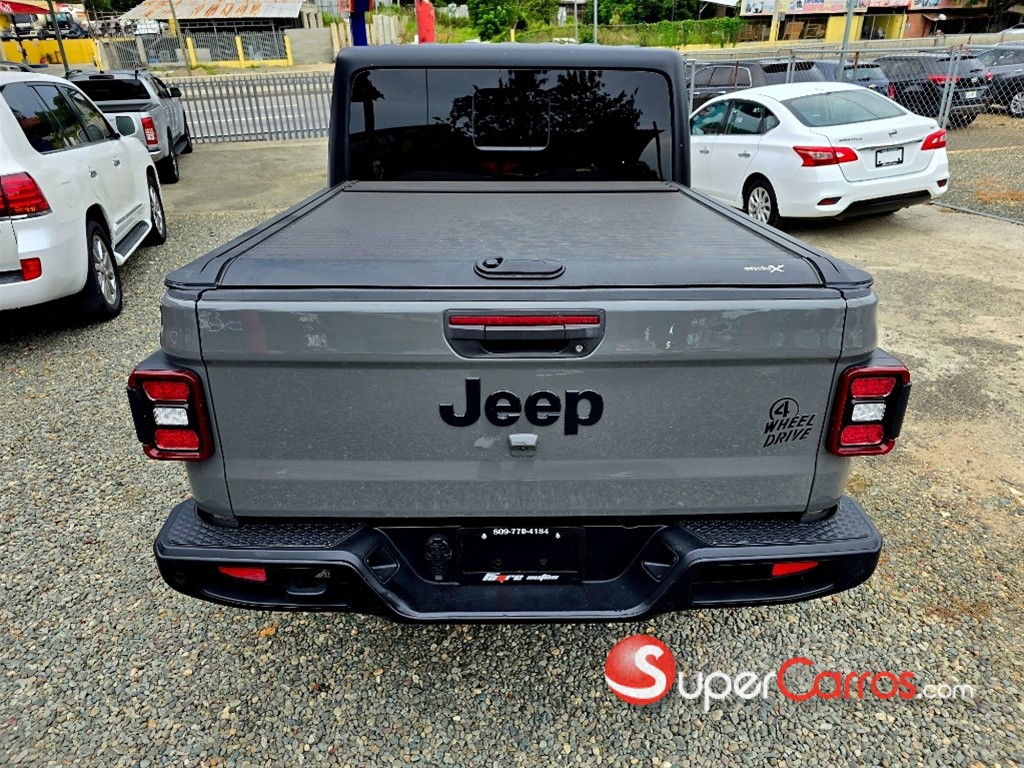 2022 Jeep Gladiator Willys — foto 7 / 12